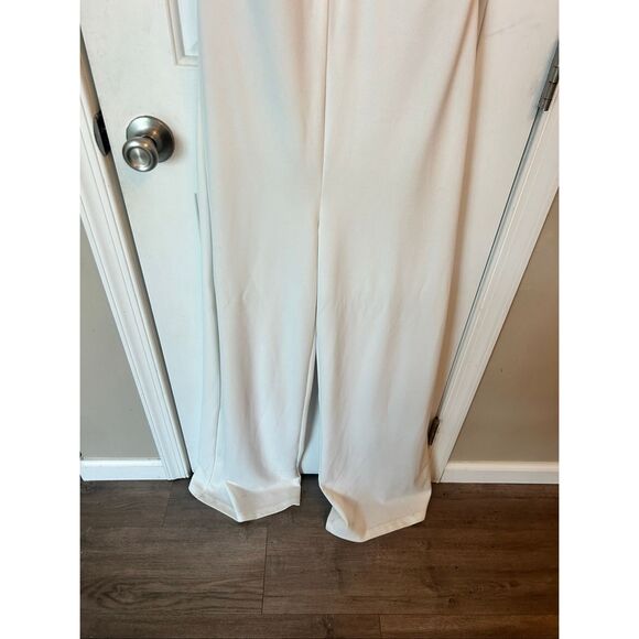 Lulu’s Thinking Out Loud White Backless Jumpsuit large NWT - Picture 2 of 6